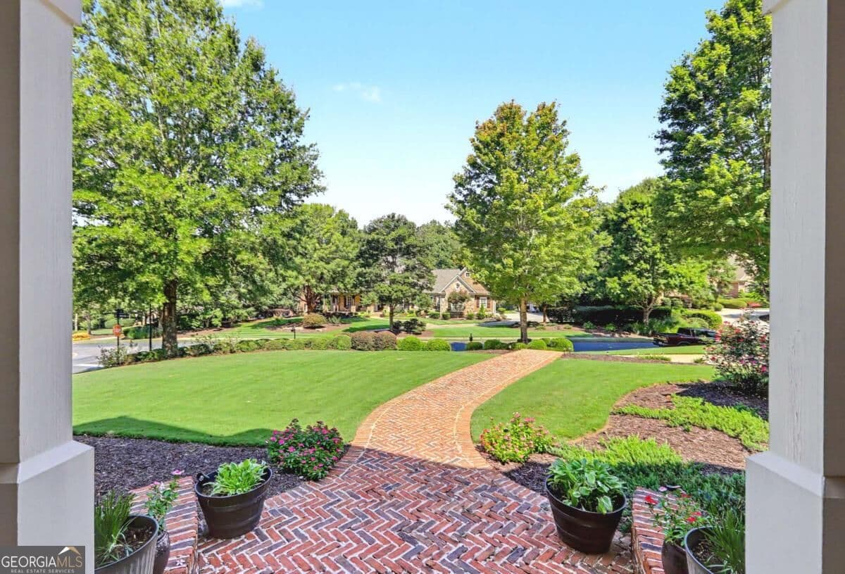 7 bedroom, 7 bathroom, 8,667 sq ft single family residence for sale at 15945 Meadow King Way, Milton, GA 30004 — photo 9