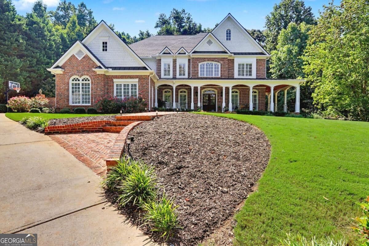 7 bedroom, 7 bathroom, 8,667 sq ft single family residence for sale at 15945 Meadow King Way, Milton, GA 30004 — photo 4