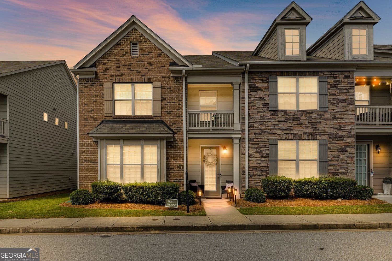 3 bedroom, 2.5 bathroom, 2,005 sq ft townhouse for sale at 7643 Bucknell Terrace, Fairburn, GA 30213 — photo 3