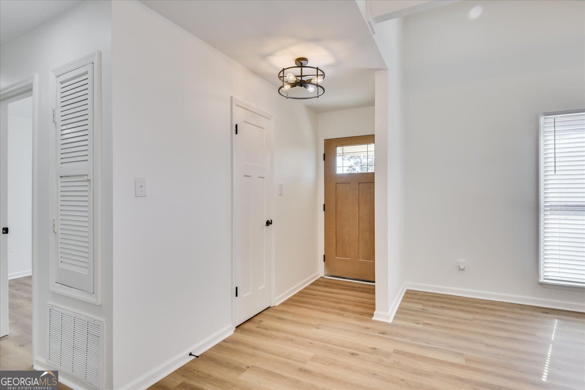 4 bedroom, 2 bathroom, 1,980 sq ft single family residence for sale at 2351 Travis Pines Drive, Augusta, GA 30906 — photo 3
