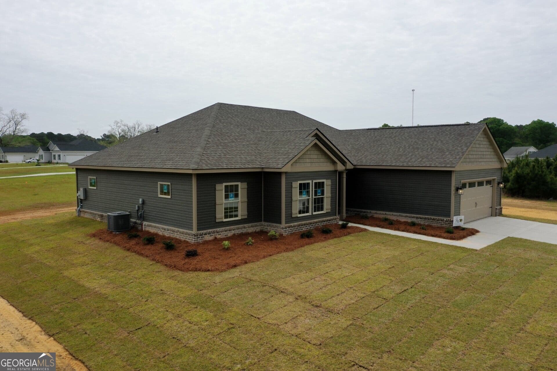 4 bedroom, 2 bathroom, 1,818 sq ft single family residence for sale at 982 McCranie Drive, Metter, GA 30439 — photo 3