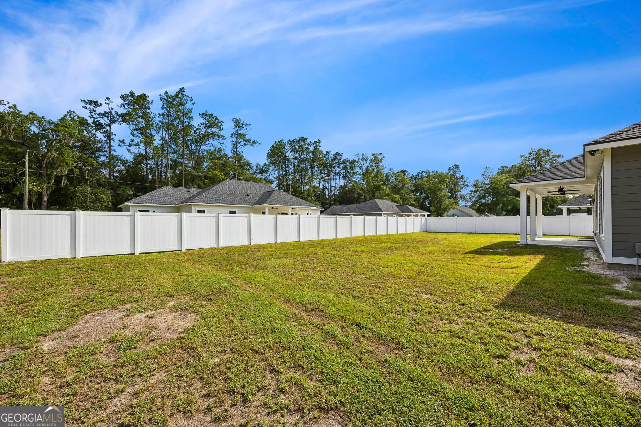 3 bedroom, 2 bathroom, 1,531 sq ft single family residence for sale at 110 Robinson Street, Folkston, GA 31537 — photo 2