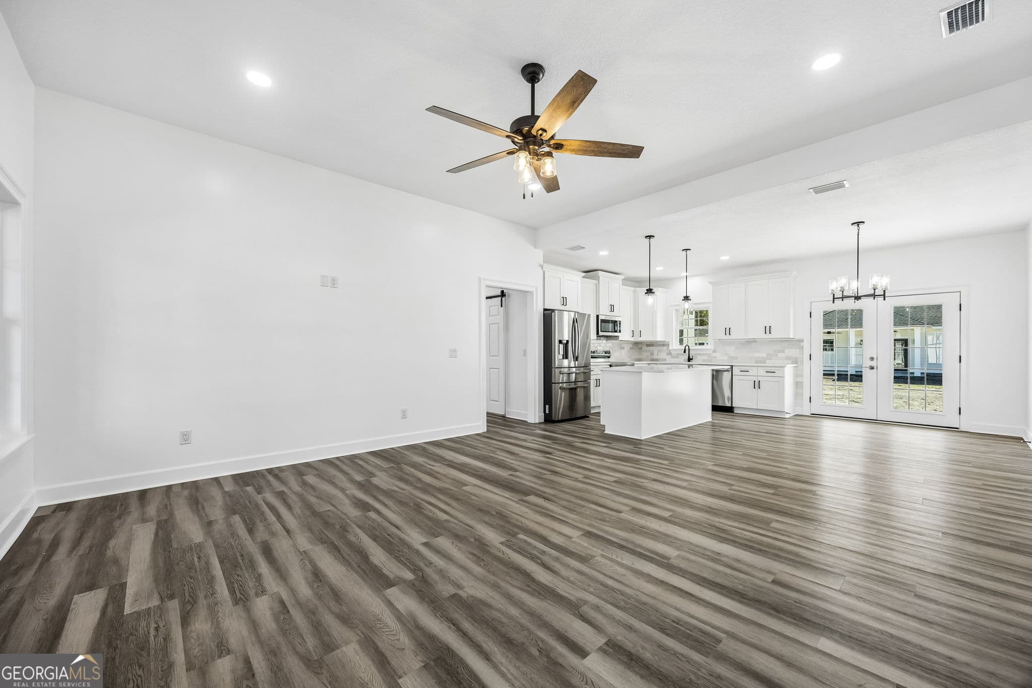 3 bedroom, 2 bathroom, 1,531 sq ft single family residence for sale at 110 Robinson Street, Folkston, GA 31537 — photo 7