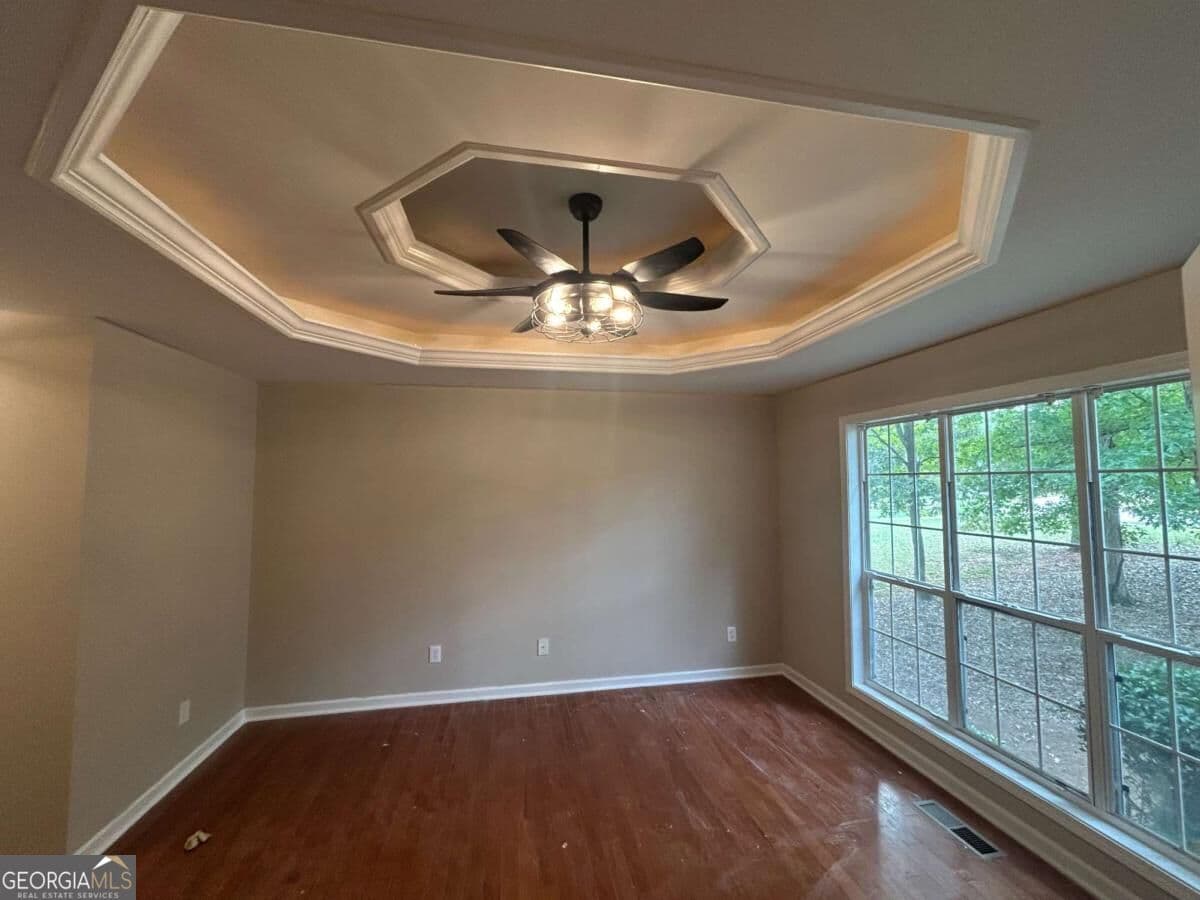 5 bedroom, 3.5 bathroom, 4,046 sq ft single family residence for sale at 496 Walnut Creek Drive, Stockbridge, GA 30281 — photo 3