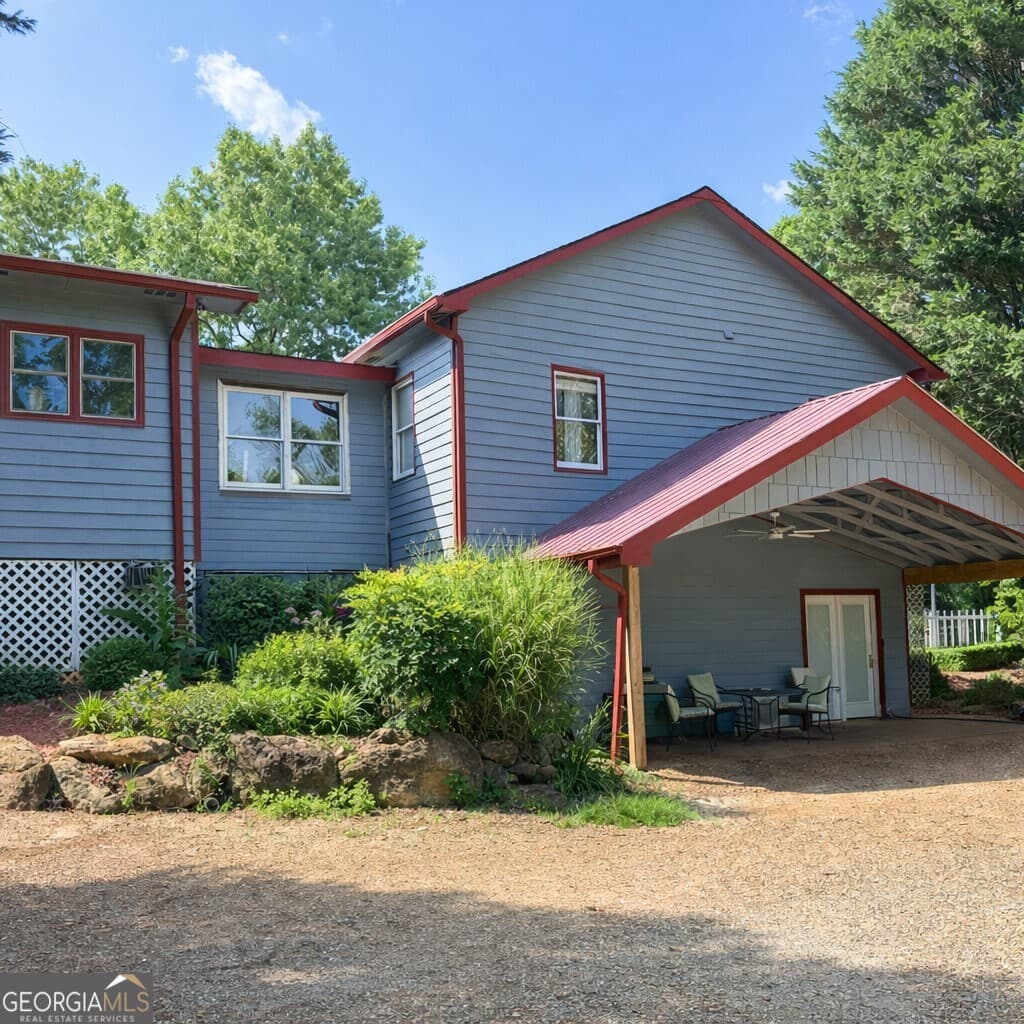 6 bedroom, 5.5 bathroom, 4,558 sq ft single family residence for sale at 69 Greystone Drive, Cleveland, GA 30528 — photo 6