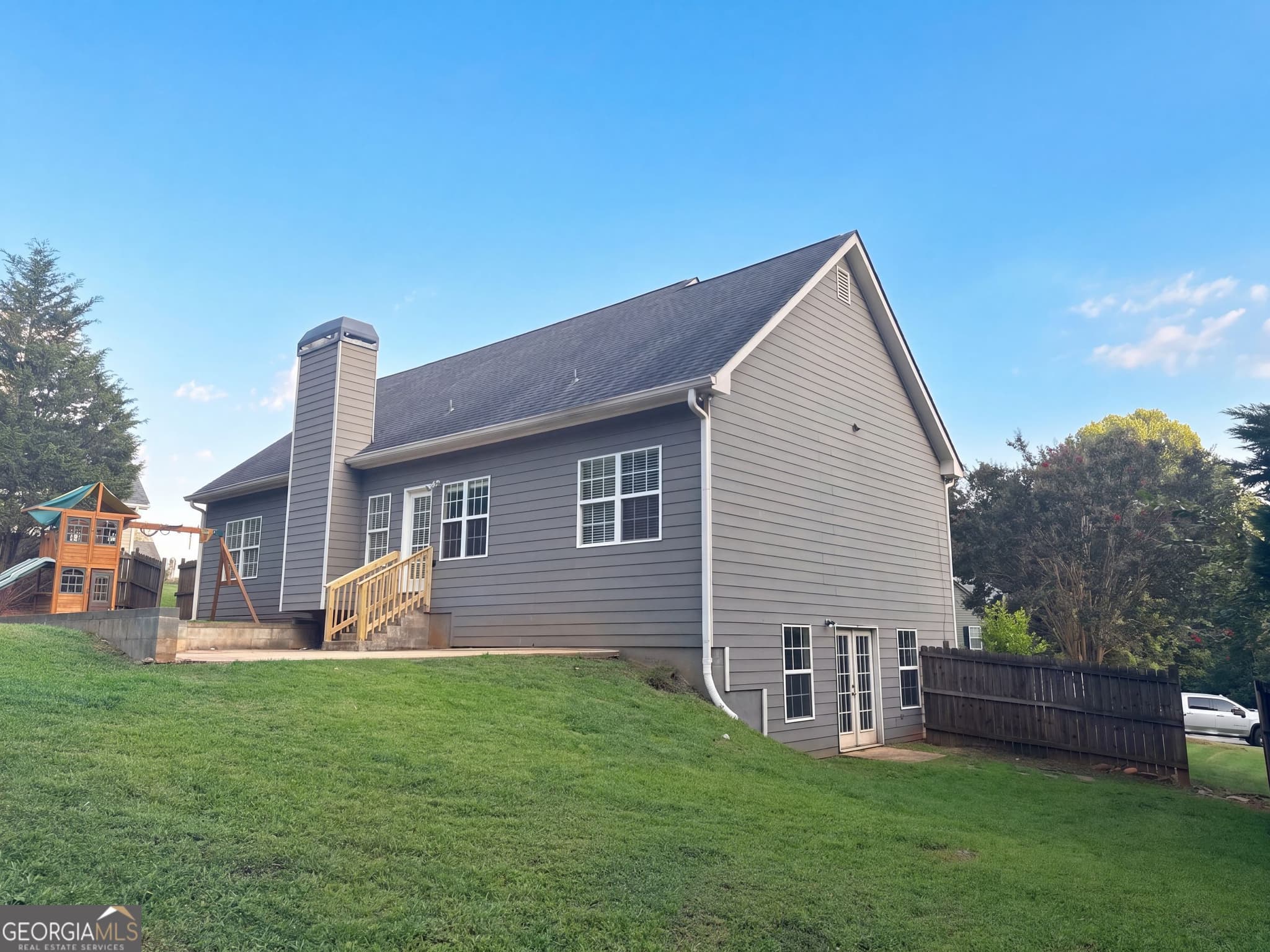 6 bedroom, 3 bathroom, 3,498 sq ft single family residence for sale at 8230 Mossybrook Lane, Douglasville, GA 30135 — photo 7