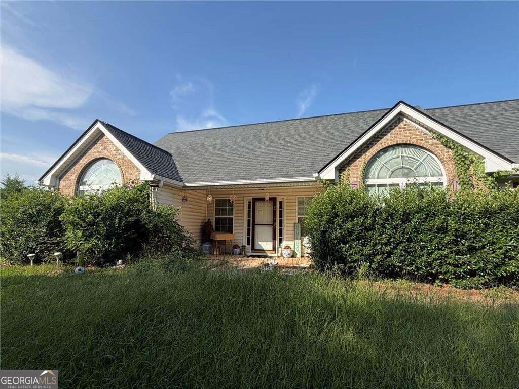 3 bedroom, 2 bathroom, 1,532 sq ft single family residence for sale at 4404 Lowden Point, Gainesville, GA 30506 — photo 1 of 3