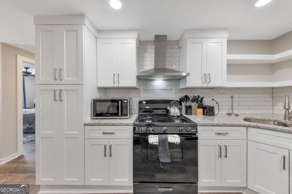 2 bedroom, 1 bathroom, 700 sq ft apartment for rent at 243 Georgia Avenue APT C, Bremen, GA 30110 for $2,600 a month — photo 8
