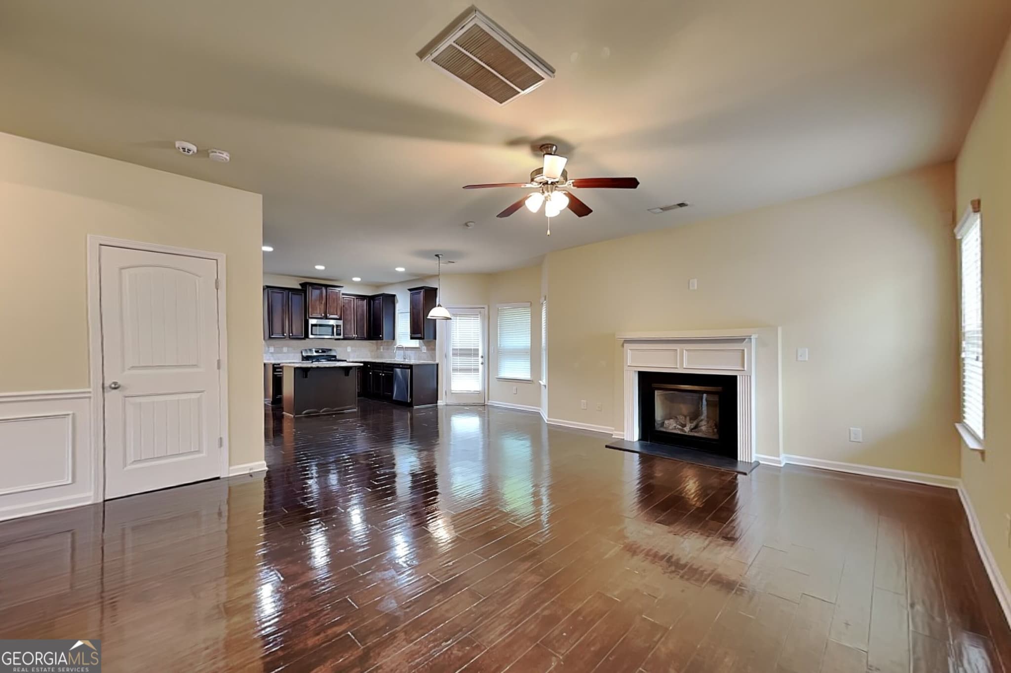 4 bedroom, 2.5 bathroom, 2,350 sq ft single family residence for sale at 759 Rolling Downs Drive, Loganville, GA 30052 — photo 9