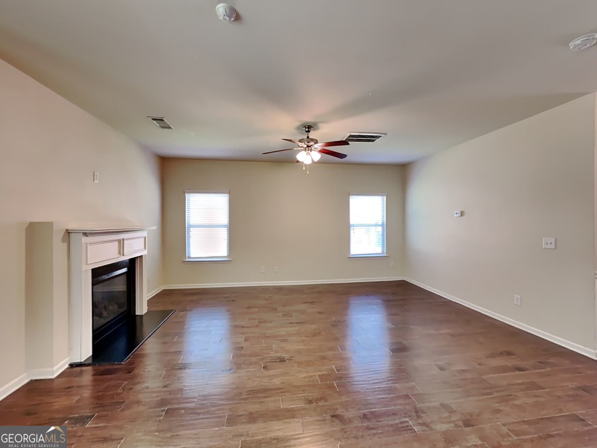 4 bedroom, 2.5 bathroom, 2,350 sq ft single family residence for sale at 759 Rolling Downs Drive, Loganville, GA 30052 — photo 10