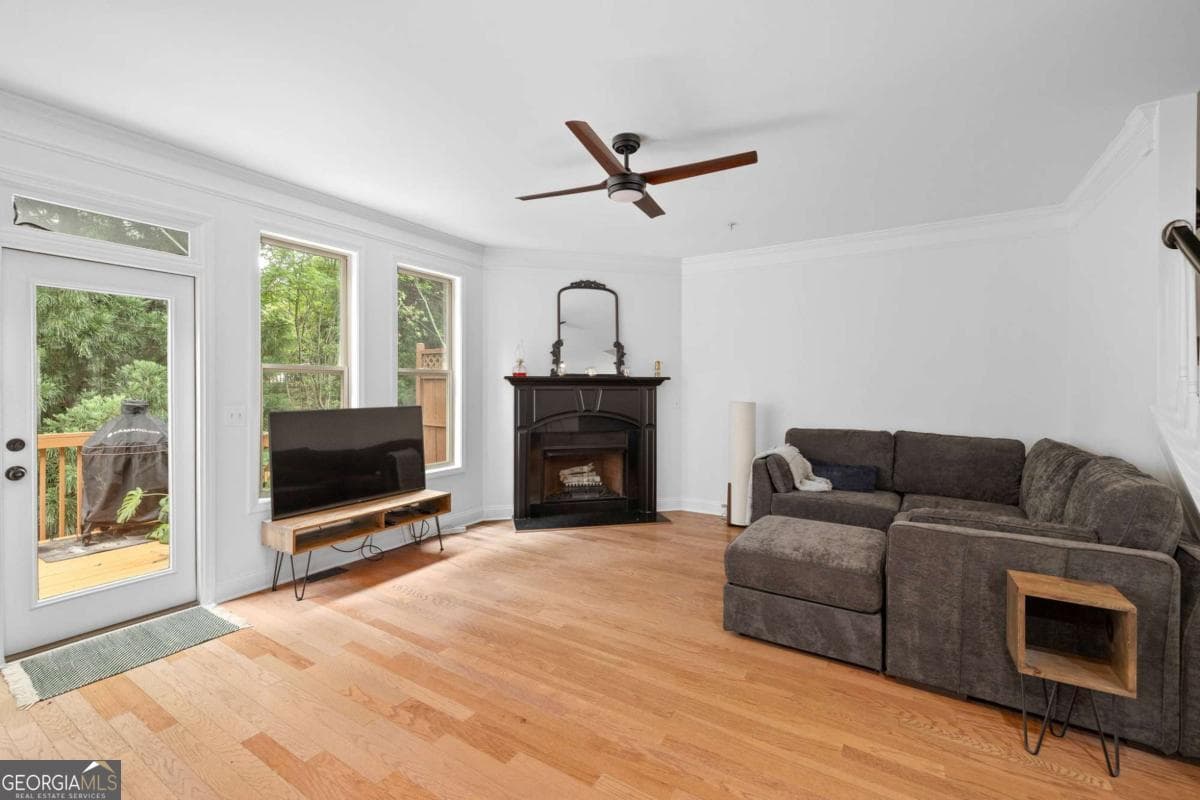 4 bedroom, 3.5 bathroom, 2,624 sq ft townhouse for sale at 9009 Woodland Trail, Alpharetta, GA 30009 — photo 10