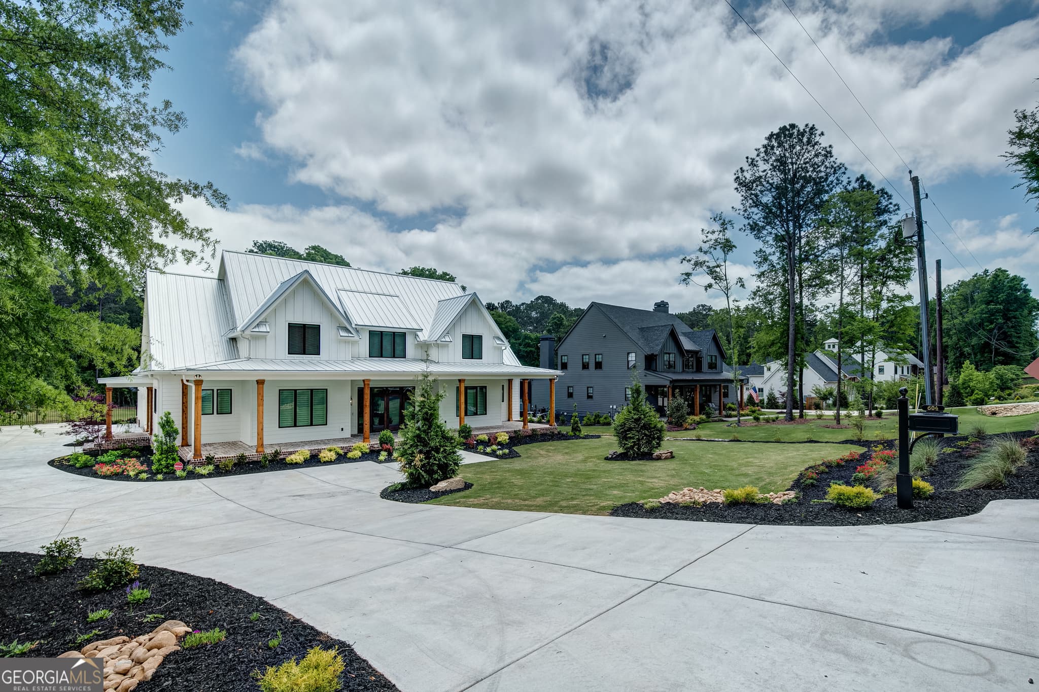 4 bedroom, 3.5 bathroom, 4,081 sq ft single family residence for sale at 604 Stallings Road, Senoia, GA 30276 — photo 4