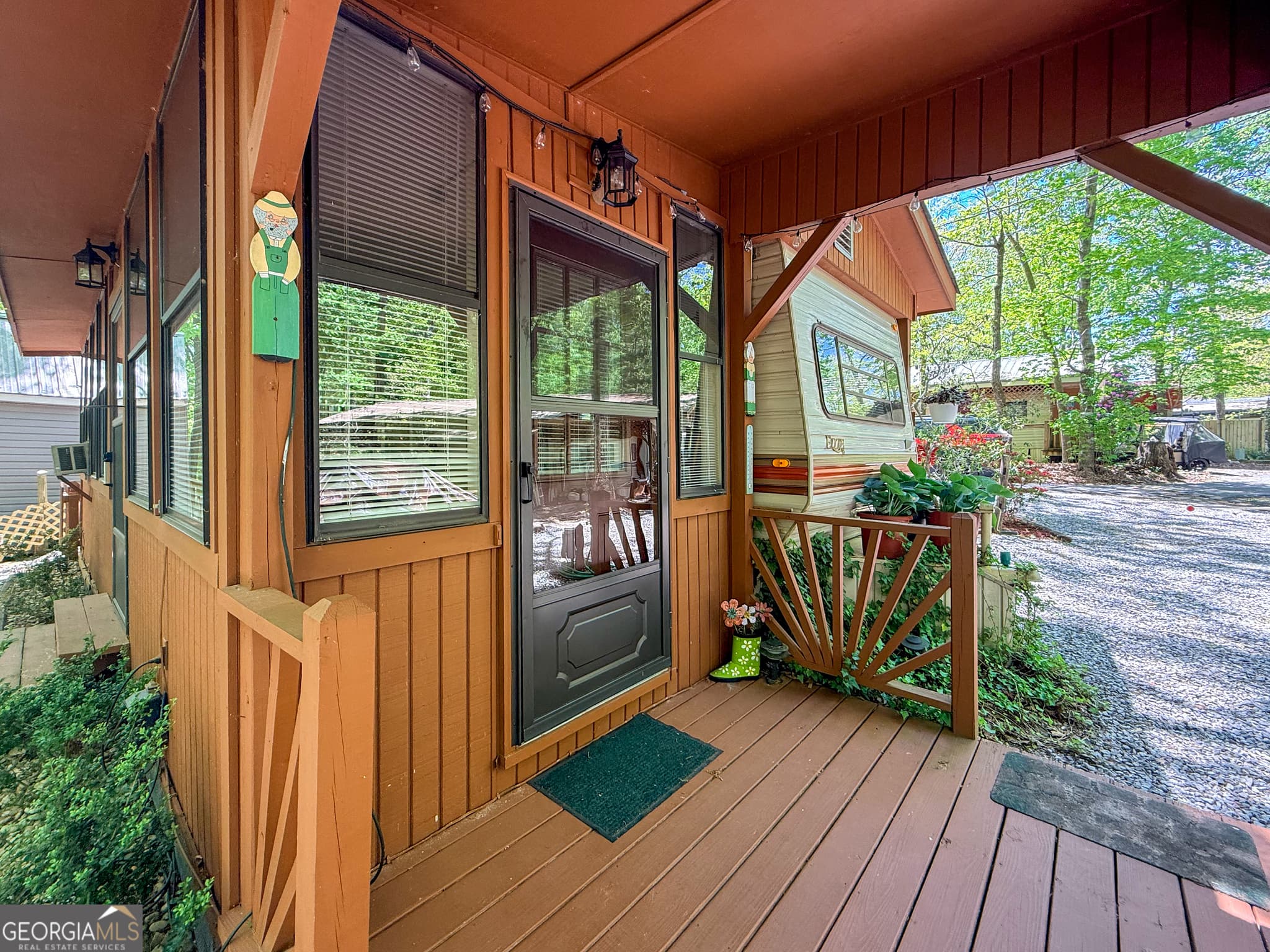 1 bedroom, 1 bathroom, 184 sq ft single family residence for sale at 51 Mountain Park Boulevard, Cleveland, GA 30528 — photo 4