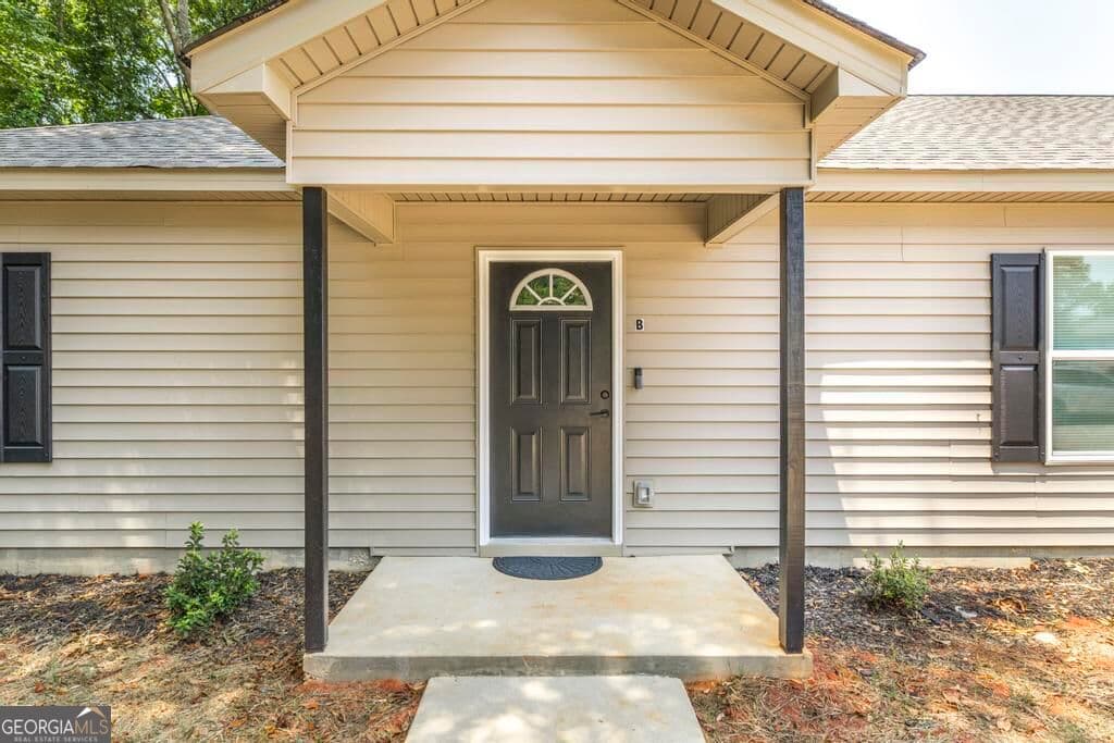 3 bedroom, 2 bathroom, 1,364 sq ft duplex for rent at 202B West Street, Warner Robins, GA 31088 for $1,900 a month — photo 2