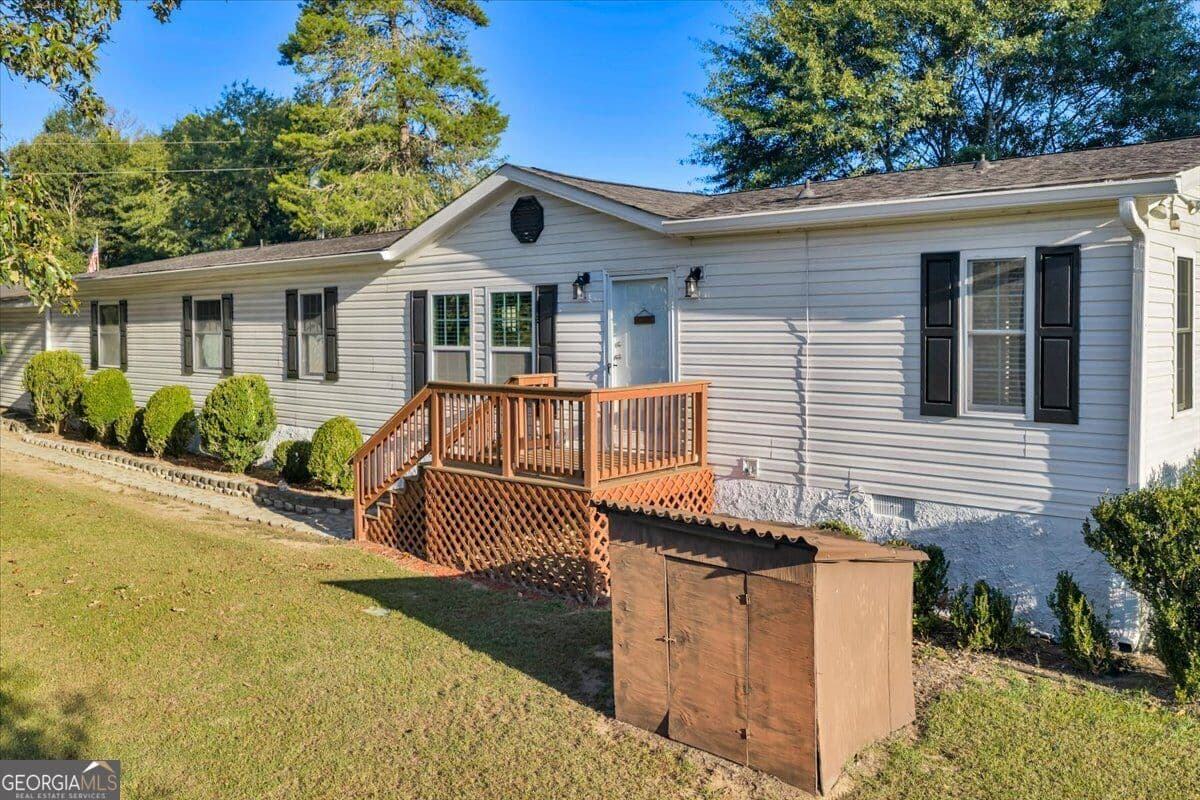 4 bedroom, 2 bathroom, 2,128 sq ft single family residence for sale at 319 Pope Road, Roberta, GA 31078 — photo 1 of 93
