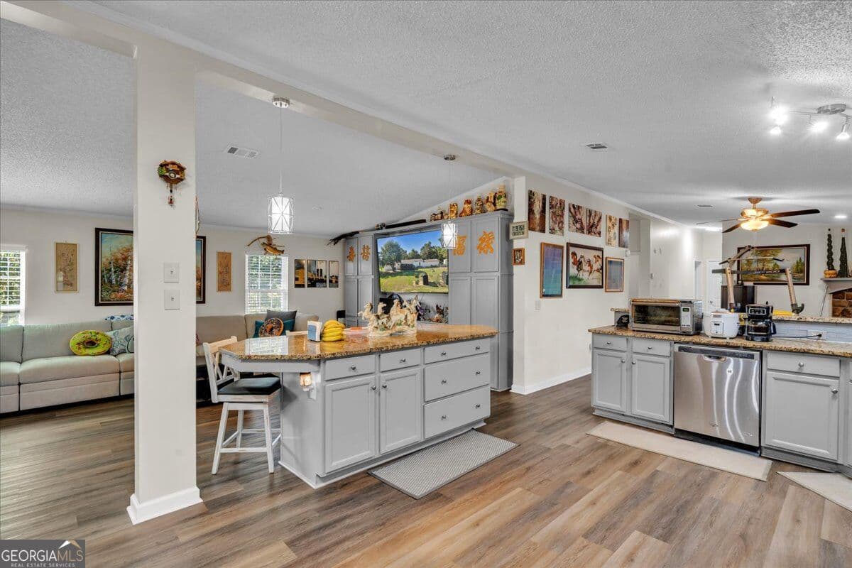 4 bedroom, 2 bathroom, 2,128 sq ft single family residence for sale at 319 Pope Road, Roberta, GA 31078 — photo 8