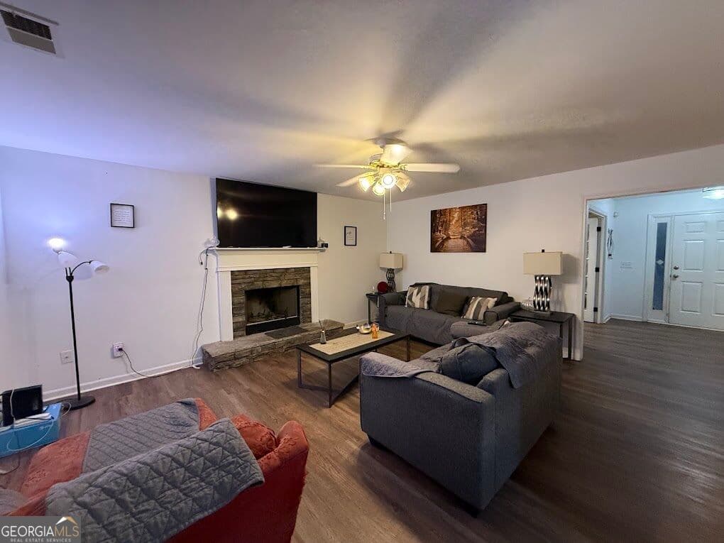 4 bedroom, 3 bathroom, 2,208 sq ft single family residence for sale at 1364 webb meadows Court, Loganville, GA 30052 — photo 9