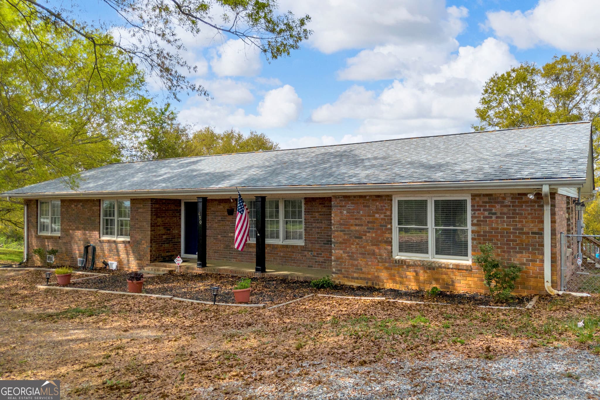 4 bedroom, 3.5 bathroom, 2,388 sq ft single family residence for rent at 450 N Clarks Creek Road, Martin, GA 30557 for $2,500 a month — photo 2