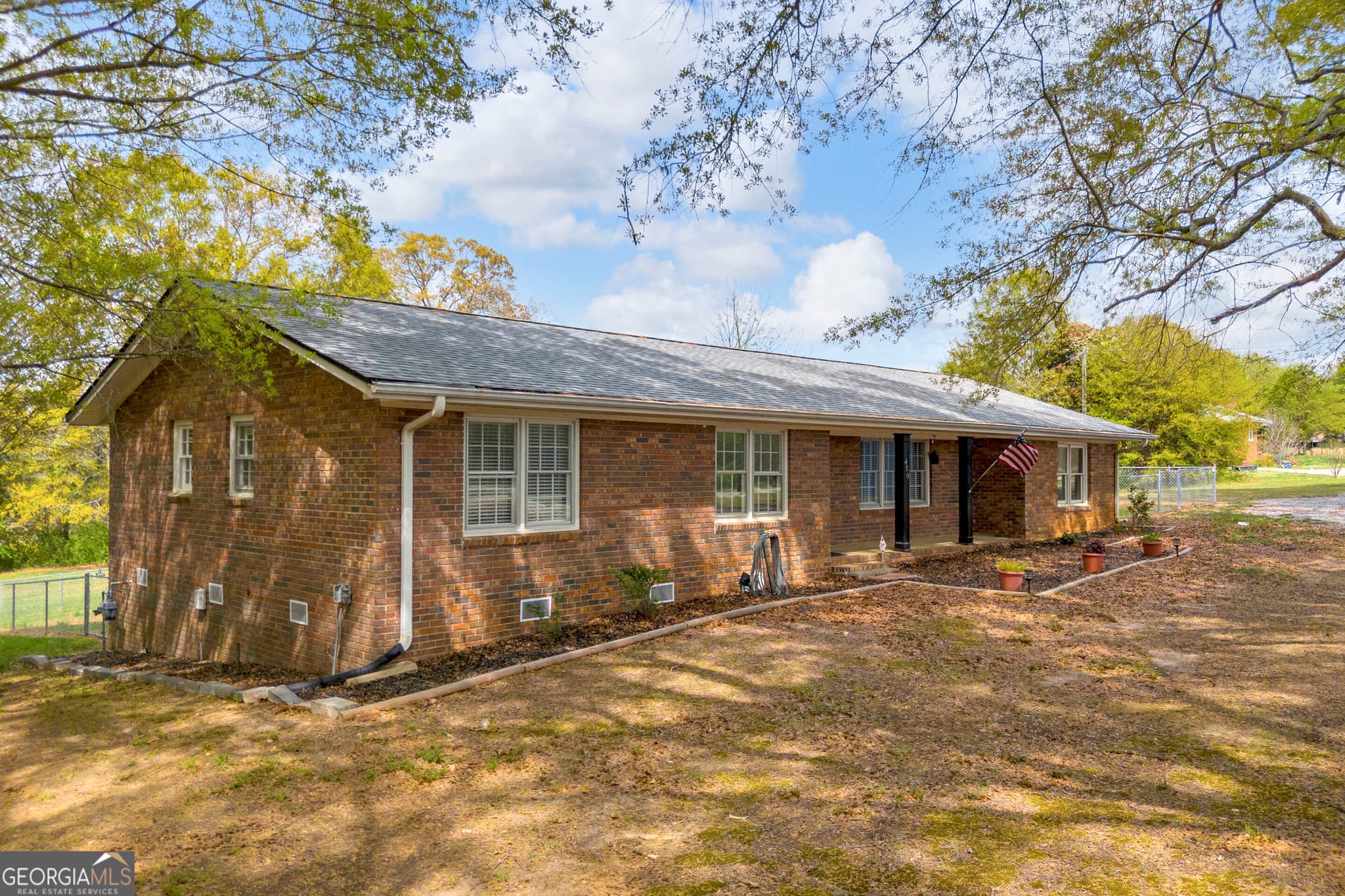 4 bedroom, 3.5 bathroom, 2,388 sq ft single family residence for rent at 450 N Clarks Creek Road, Martin, GA 30557 for $2,500 a month — photo 3