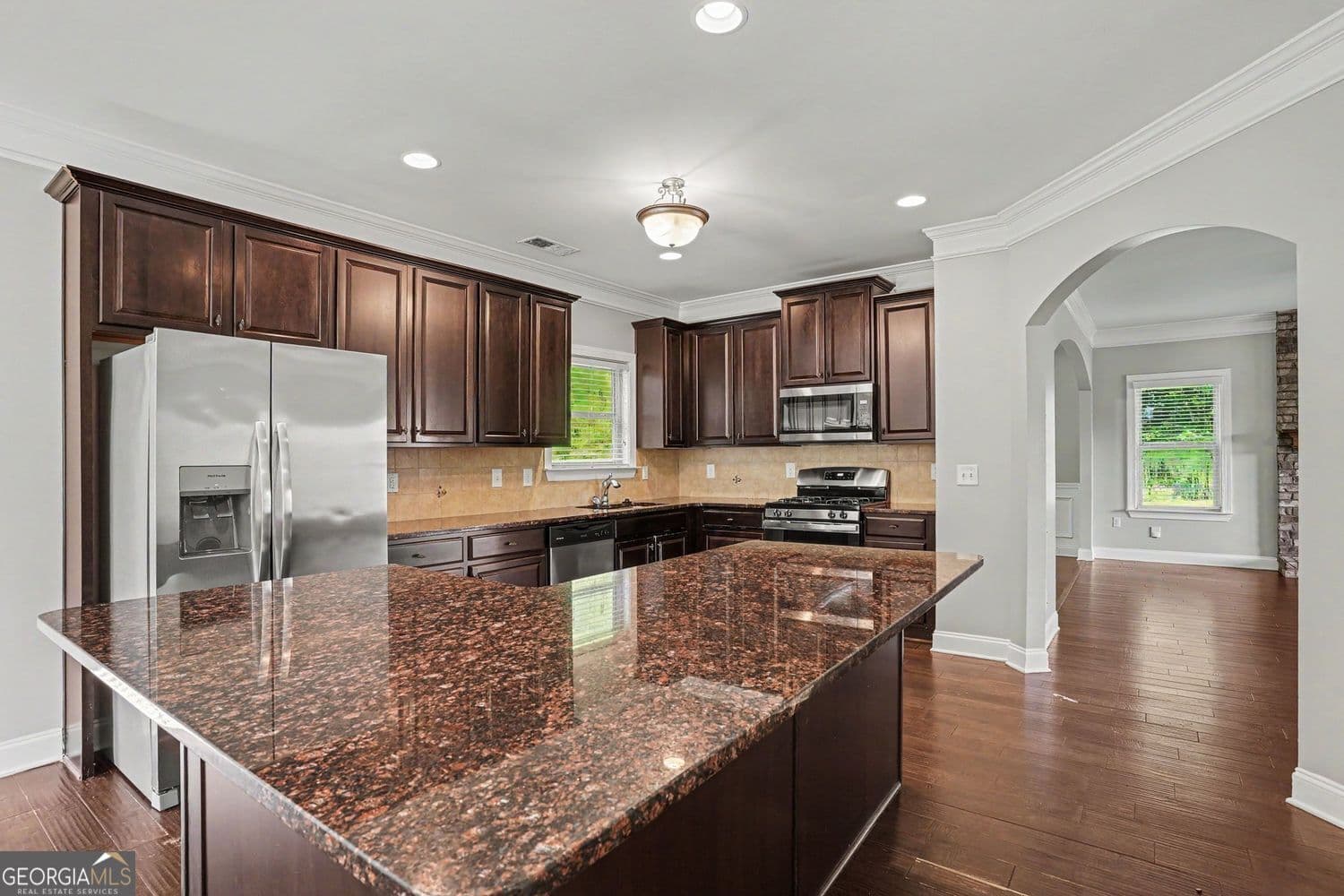 4 bedroom, 3 bathroom, 2,594 sq ft single family residence for sale at 301 Shyre Lake Lane, Mcdonough, GA 30253 — photo 8