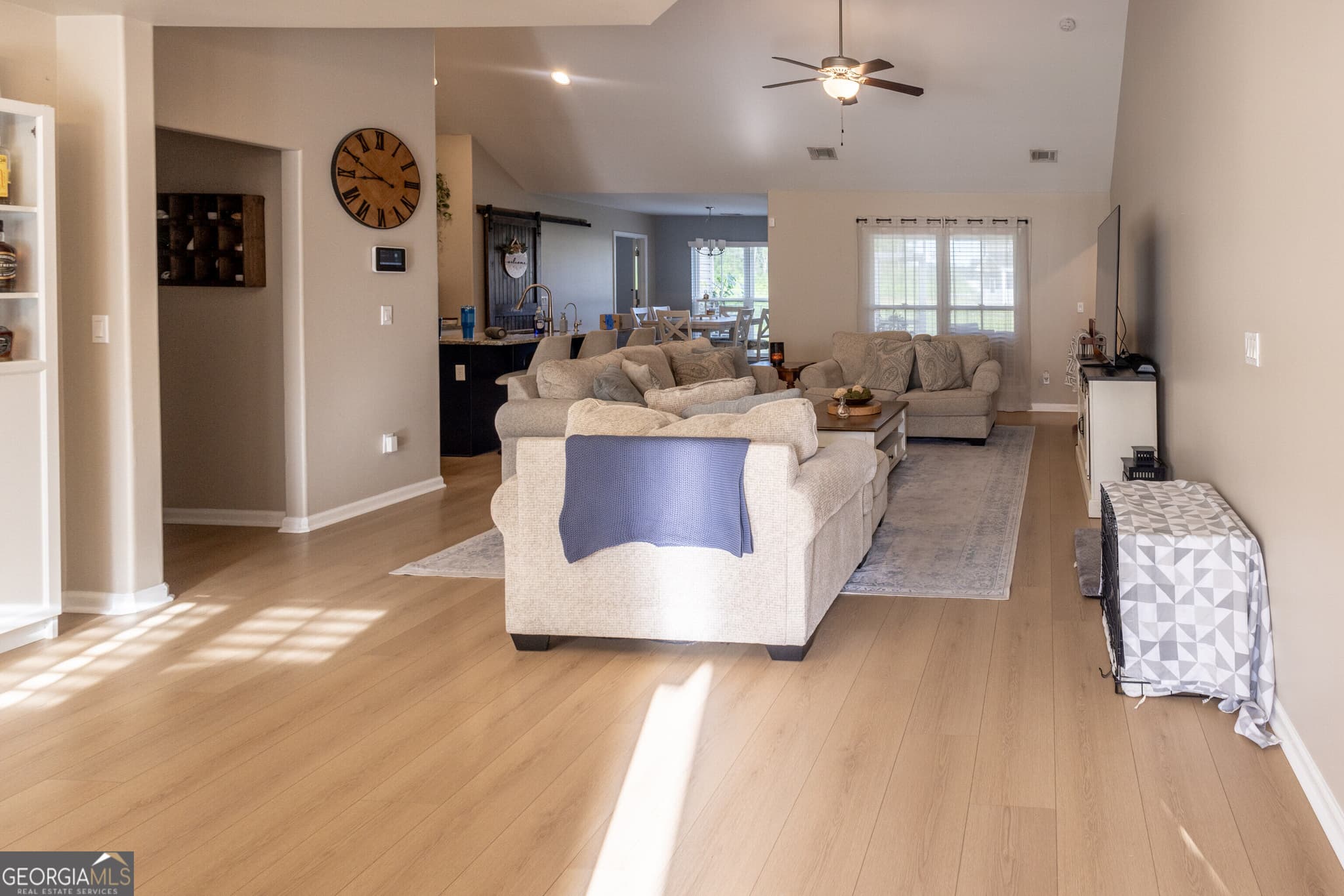 5 bedroom, 3 bathroom, 2,289 sq ft single family residence for sale at 112 Larsen Court, Kingsland, GA 31548 — photo 3