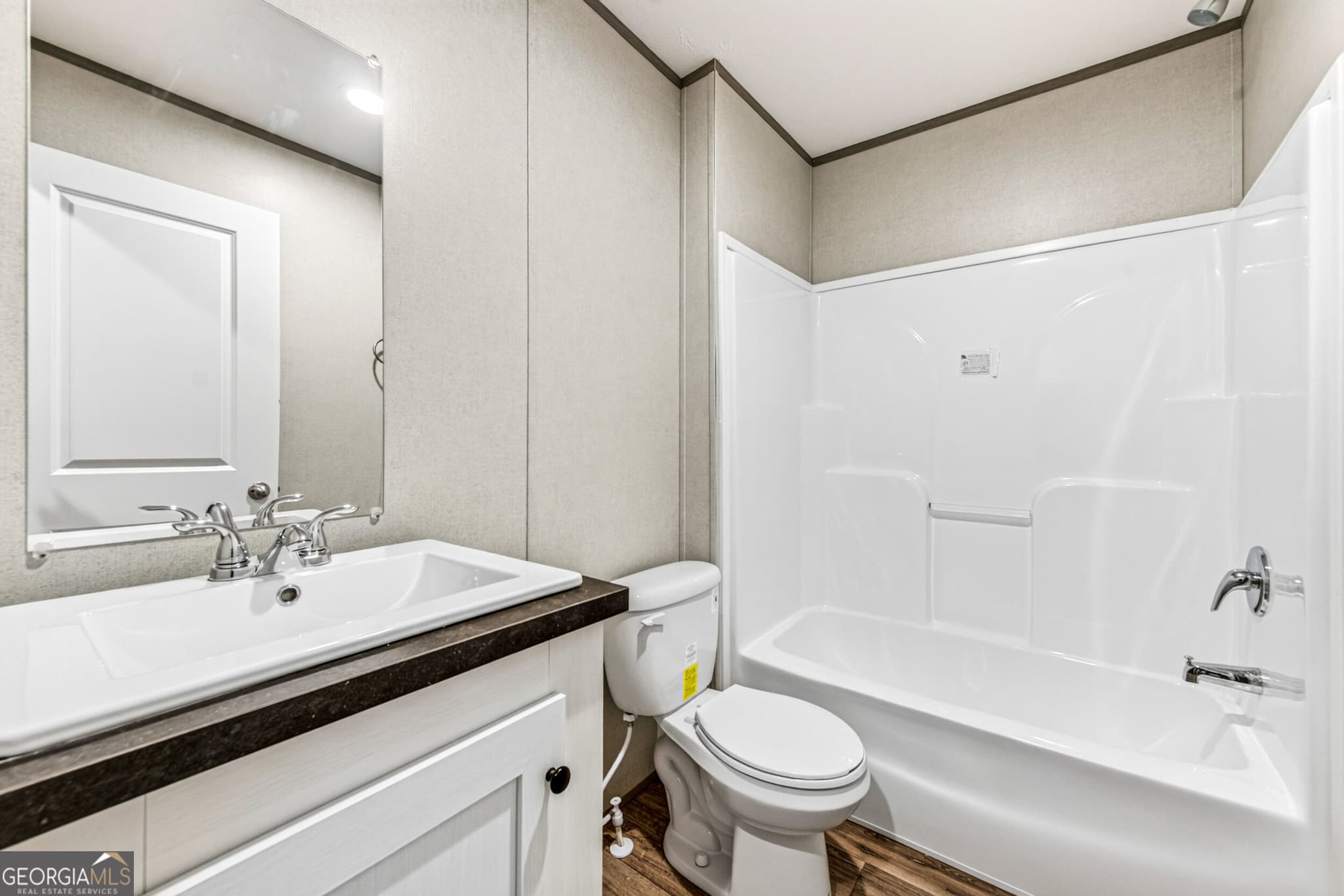 2 bedroom, 2 bathroom, 877 sq ft manufactured home,single family residence for sale at 60 Bennys Drive, Cleveland, GA 30528 — photo 7