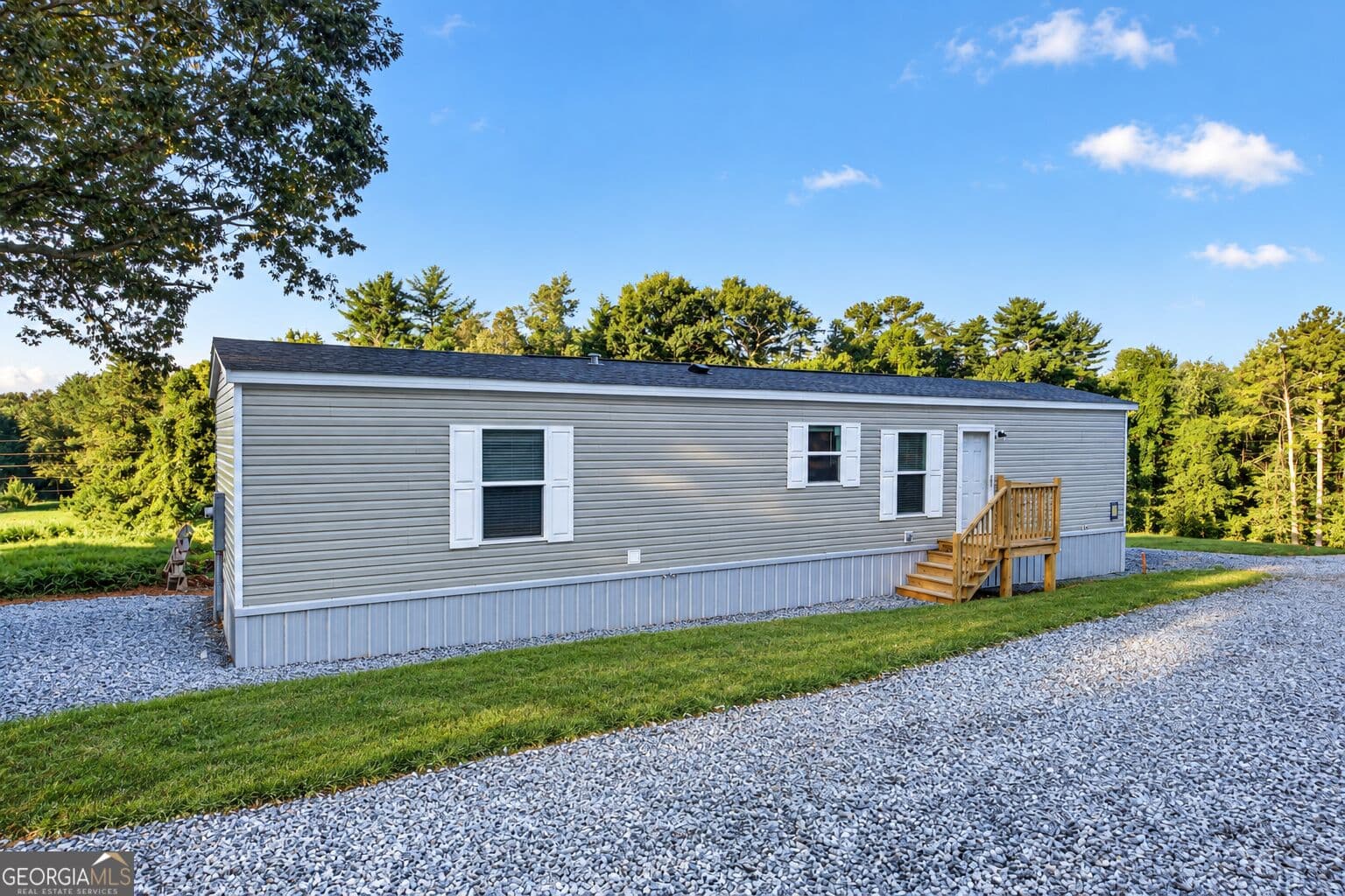 2 bedroom, 2 bathroom, 877 sq ft manufactured home,single family residence for sale at 60 Bennys Drive, Cleveland, GA 30528 — photo 1 of 11