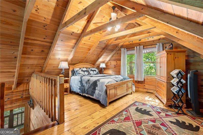 3 bedroom, 1 bathroom, 1,024 sq ft cabin,single family residence for sale at 726 Cherry Lake Drive, Blue Ridge, GA 30513 — photo 6