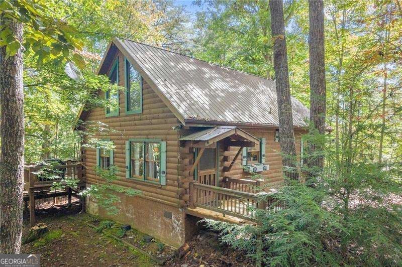 3 bedroom, 1 bathroom, 1,024 sq ft cabin,single family residence for sale at 726 Cherry Lake Drive, Blue Ridge, GA 30513 — photo 1 of 43