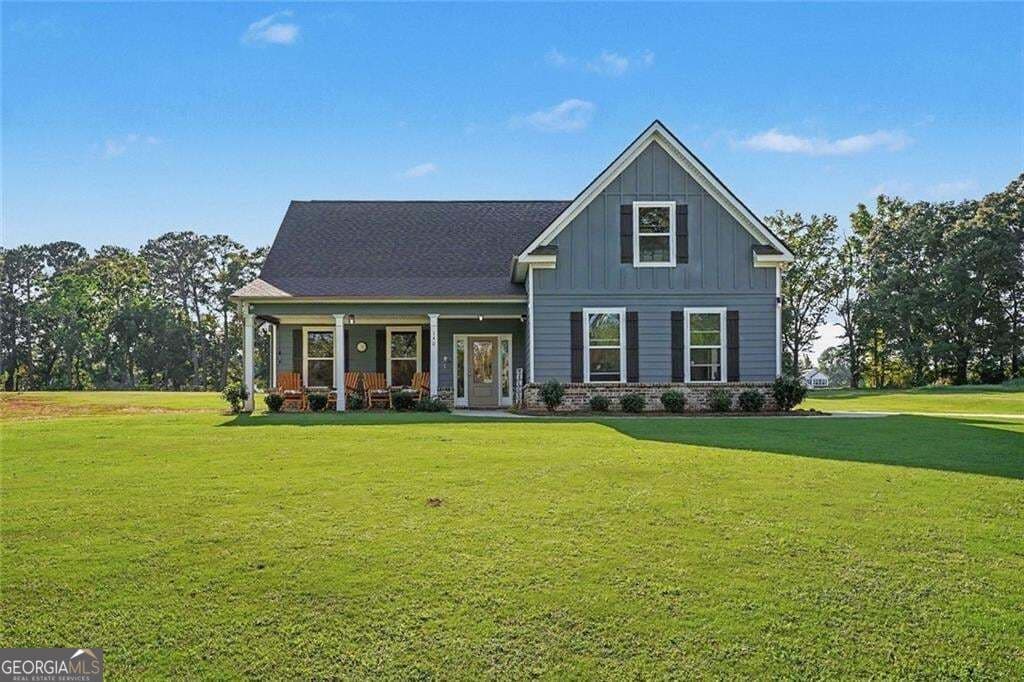 5 bedroom, 3.5 bathroom, 2,641 sq ft single family residence for sale at 140 Austin Drive, Mcdonough, GA 30252 — photo 2