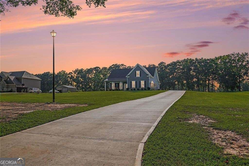 5 bedroom, 3.5 bathroom, 2,641 sq ft single family residence for sale at 140 Austin Drive, Mcdonough, GA 30252 — photo 4