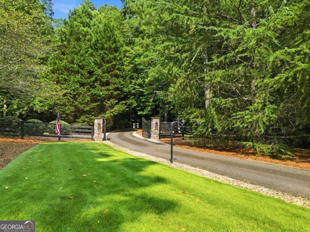 5 bedroom, 3.5 bathroom, 5,558 sq ft single family residence for sale at 1050 Branch Road, Canton, GA 30115 — photo 9