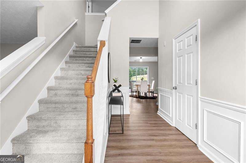 6 bedroom, 3.5 bathroom, 3,876 sq ft single family residence for sale at 5077 Newpark Drive, Acworth, GA 30101 — photo 8