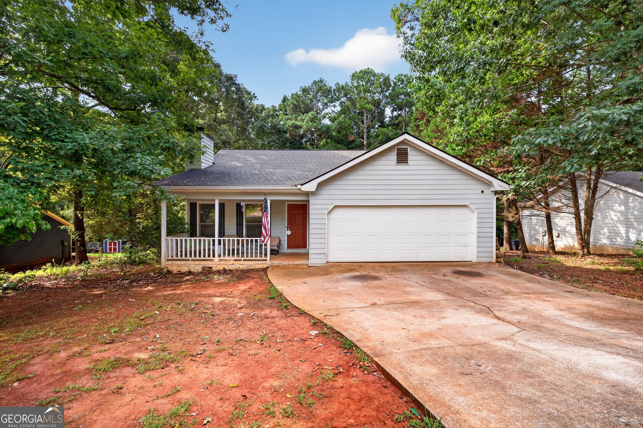 3 bedroom, 2 bathroom, 1,367 sq ft single family residence for sale at 125 Willow Shoals Drive, Covington, GA 30016 — photo 2