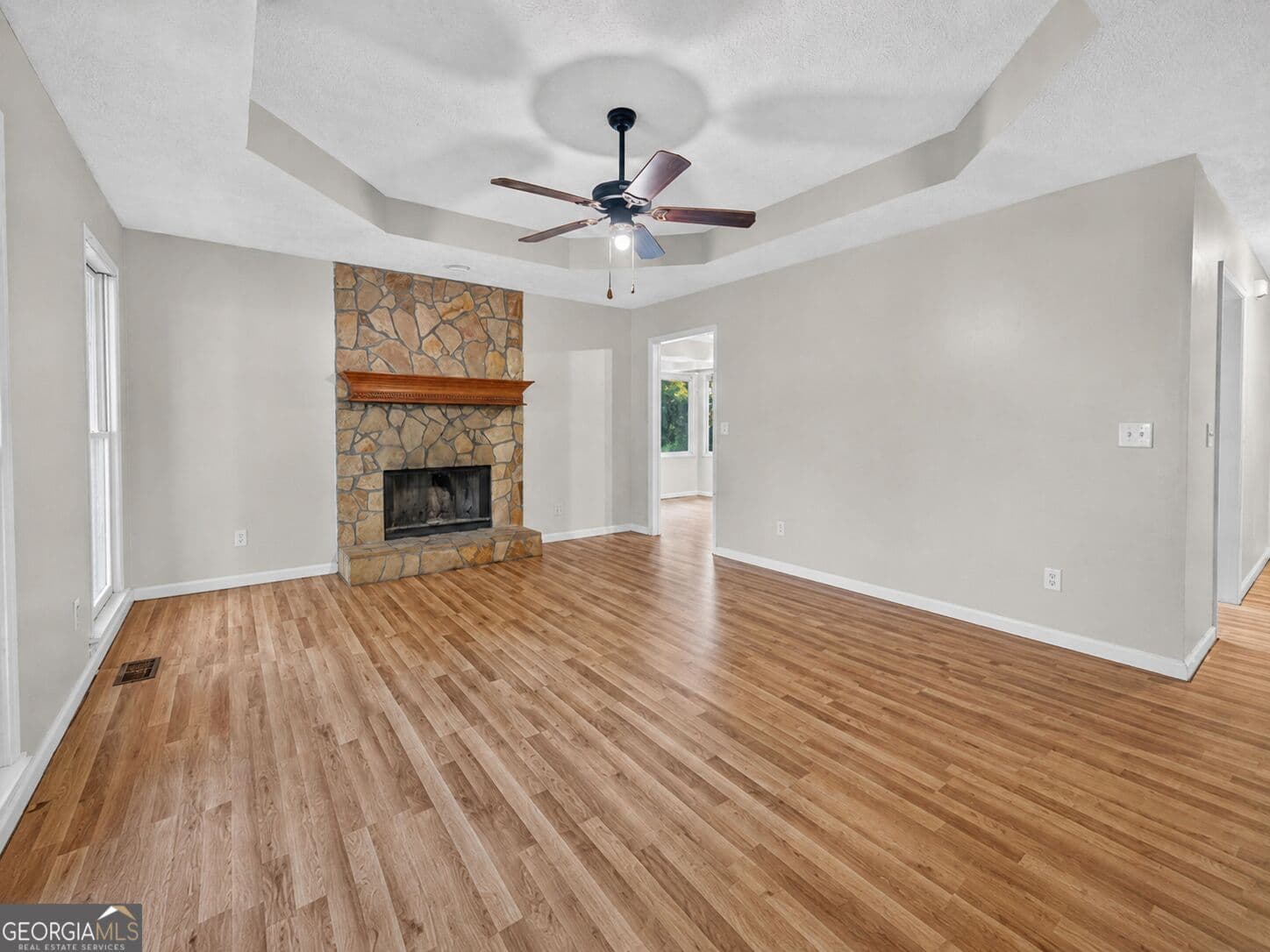 3 bedroom, 2 bathroom, 1,367 sq ft single family residence for sale at 125 Willow Shoals Drive, Covington, GA 30016 — photo 8