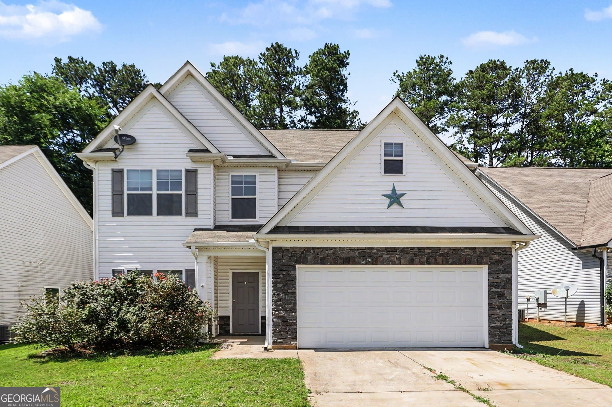 5 bedroom, 3 bathroom, 2,135 sq ft single family residence sold at 29 Hill Top Circle, Grantville, GA 30220