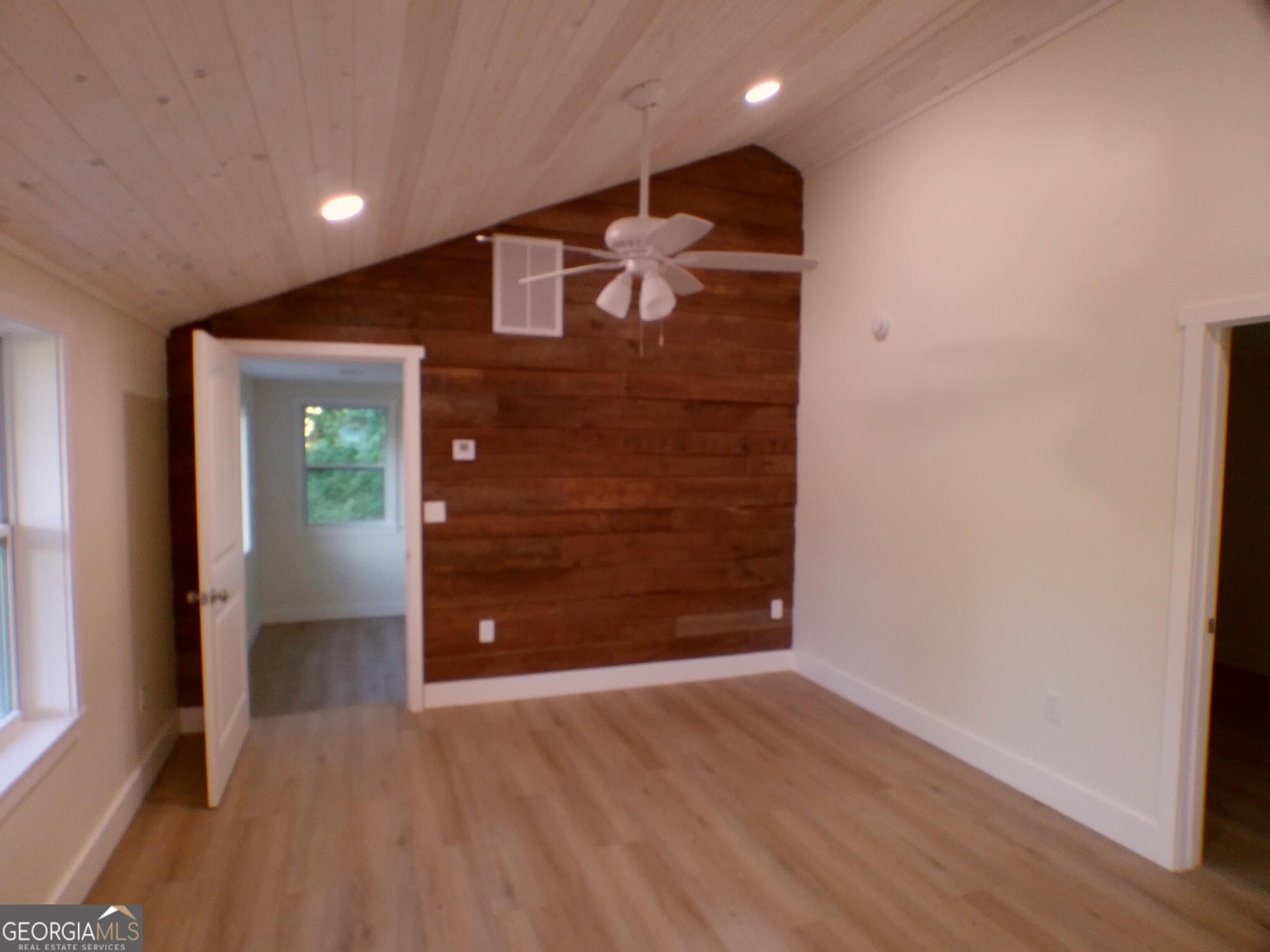 3 bedroom, 2 bathroom, 1,149 sq ft single family residence for sale at 143 Nelson Avenue, Clayton, GA 30525 — photo 6