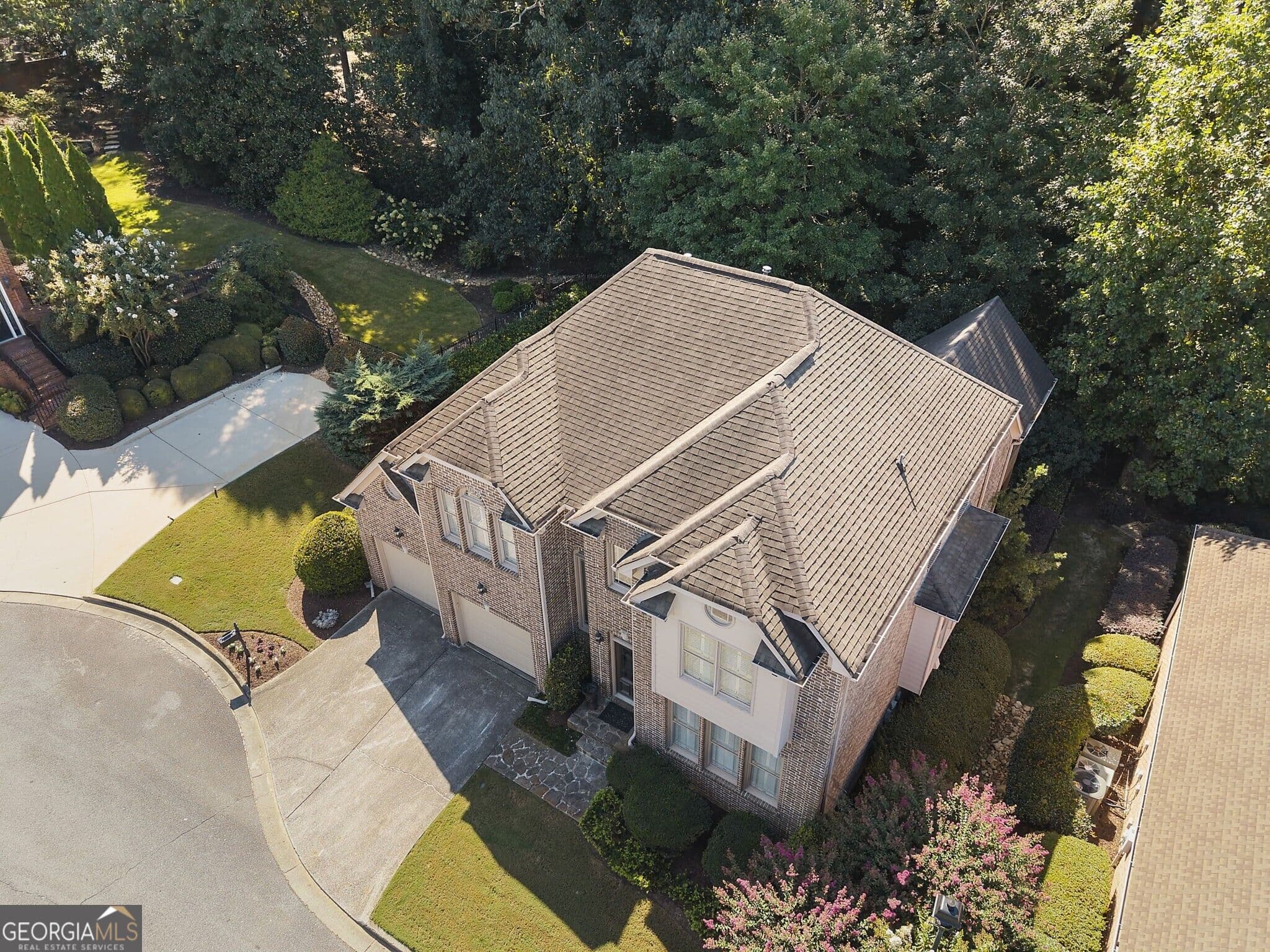 5 bedroom, 4.5 bathroom, 4,058 sq ft single family residence for sale at 1003 Nottingham Lane, Brookhaven, GA 30319 — photo 2