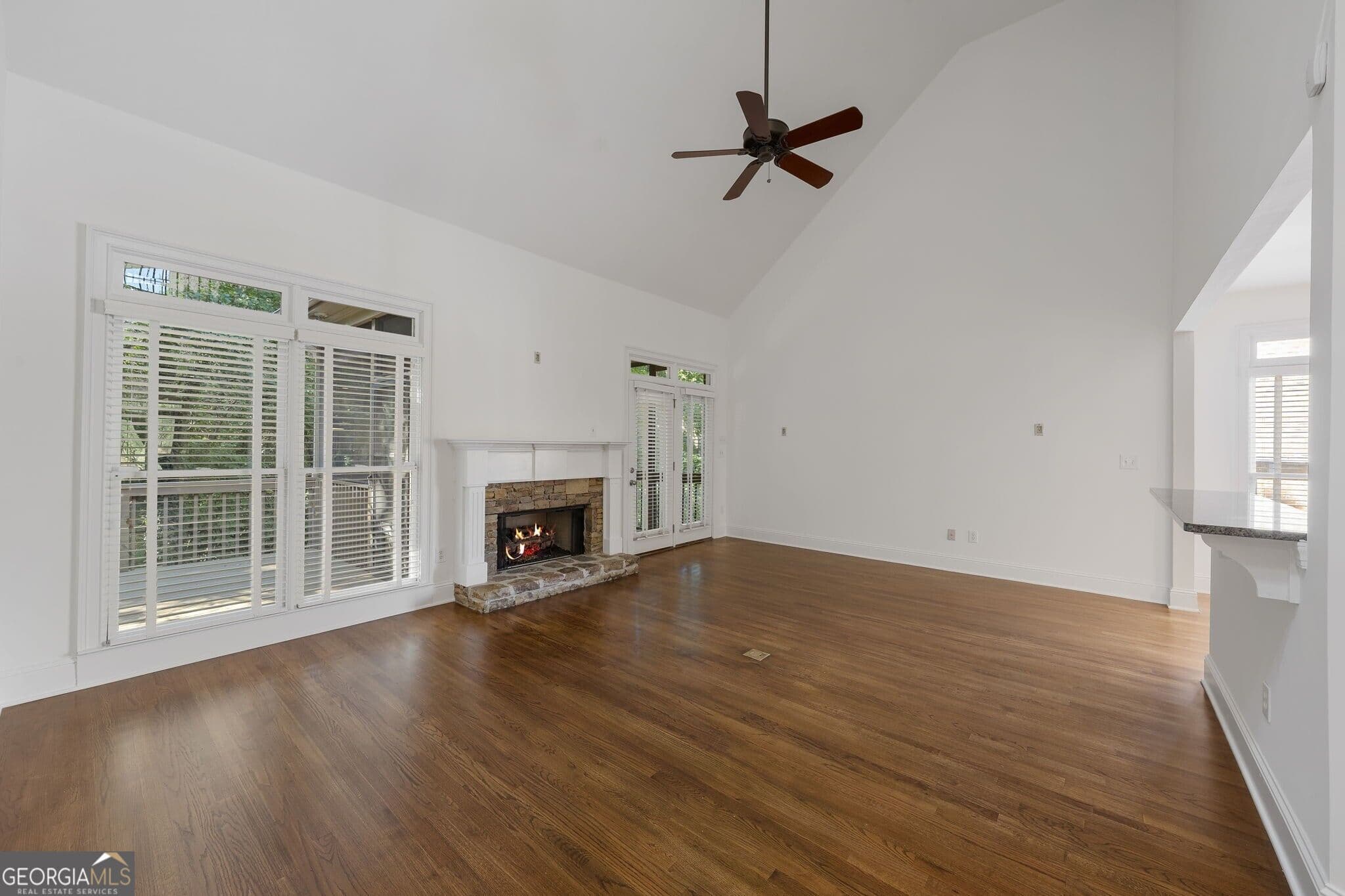 5 bedroom, 4.5 bathroom, 4,058 sq ft single family residence for sale at 1003 Nottingham Lane, Brookhaven, GA 30319 — photo 7