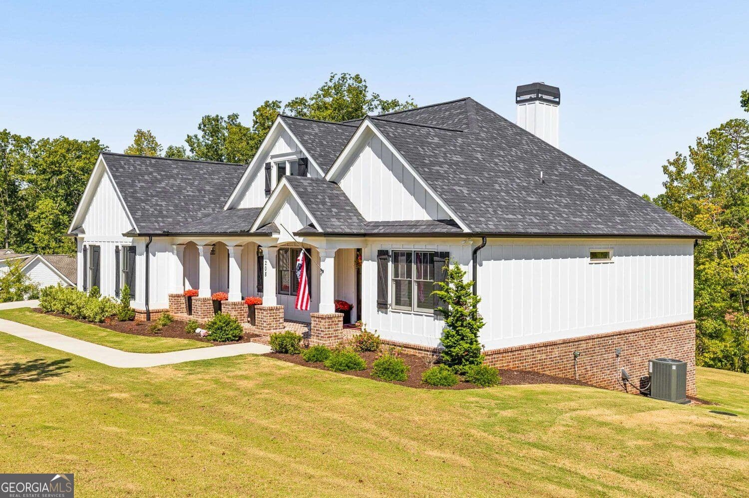 3 bedroom, 2 bathroom, 2,432 sq ft single family residence for sale at 208 Sawyers Farm Drive, Waleska, GA 30183 — photo 2