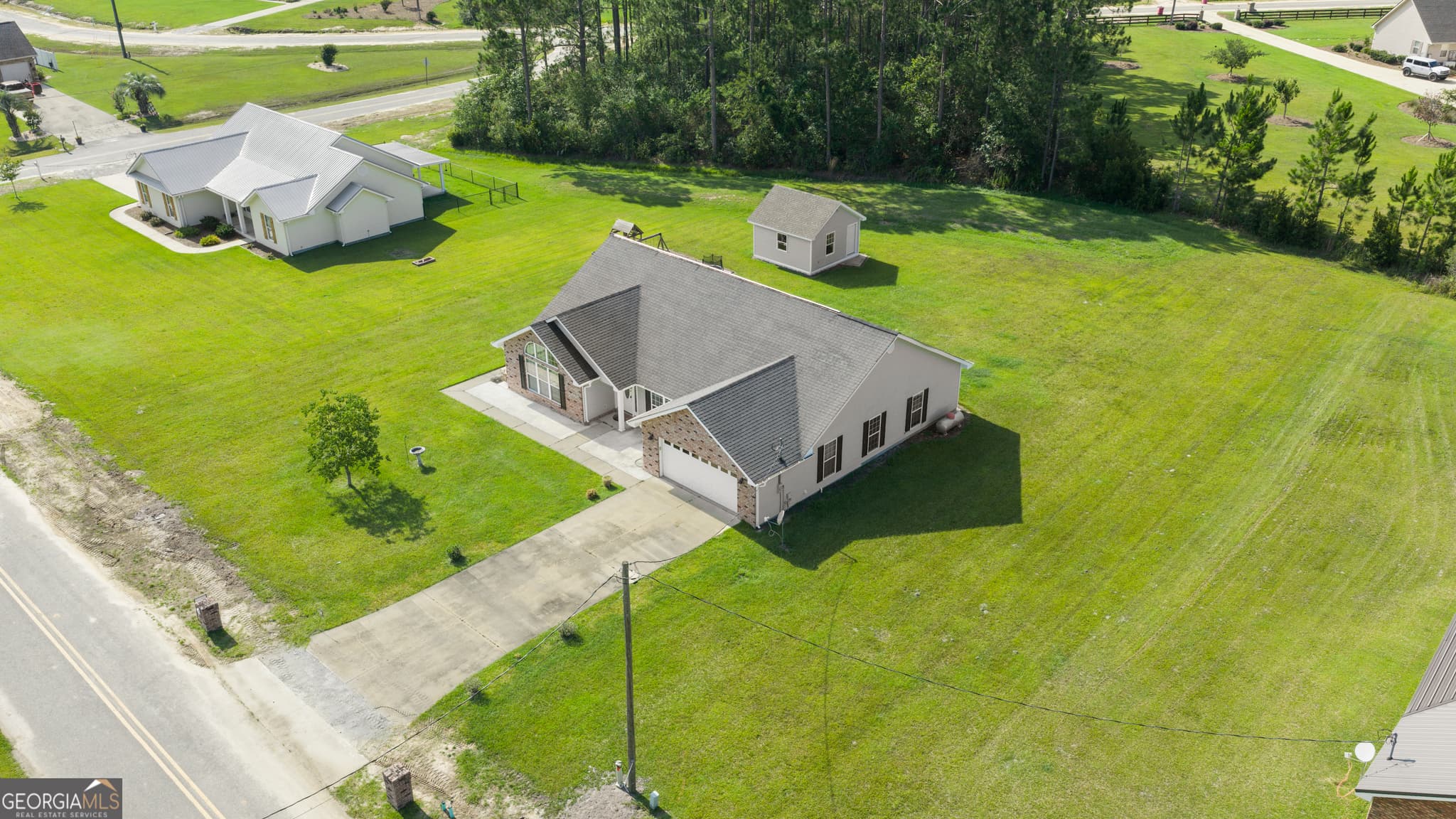 3 bedroom, 2 bathroom, 2,353 sq ft single family residence for sale at 99 Jennifer Lane, Baxley, GA 31513 — photo 7