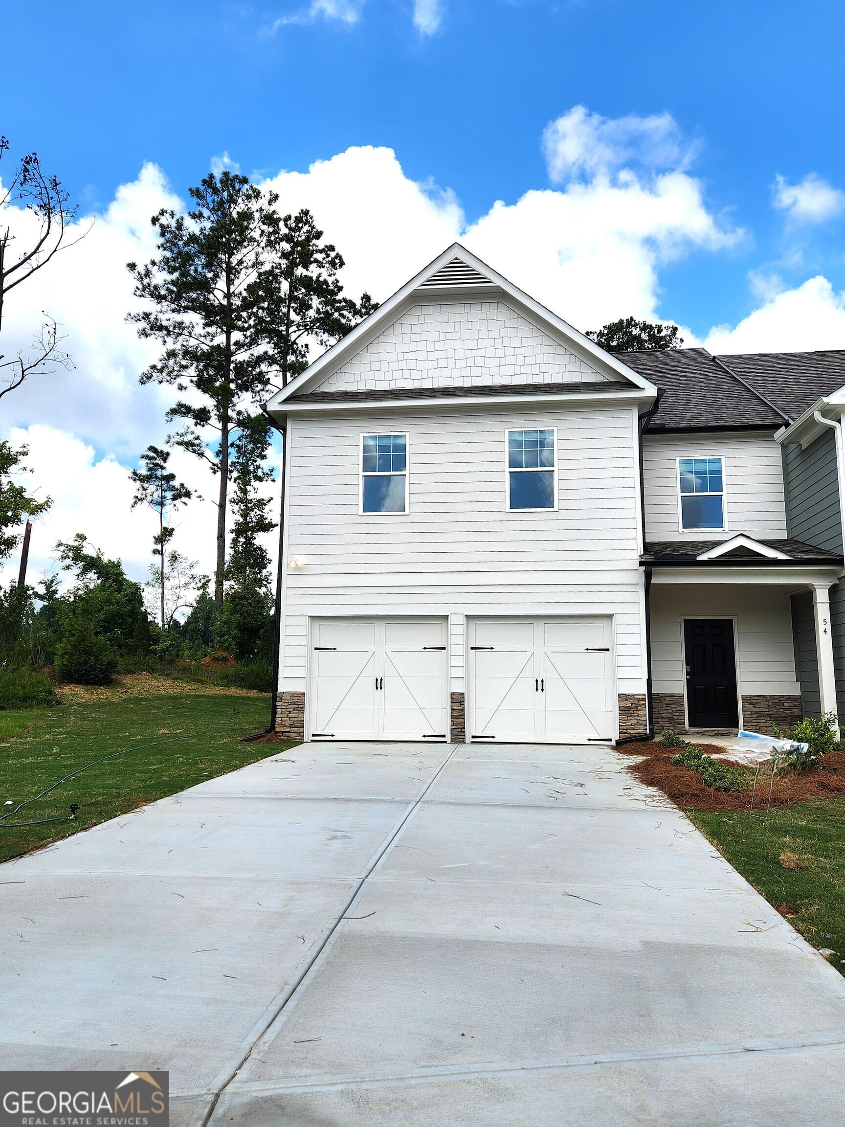 3 bedroom, 2.5 bathroom, 2,222 sq ft townhouse sold at 54 Umber Lane LOT 21, Newnan, GA 30263