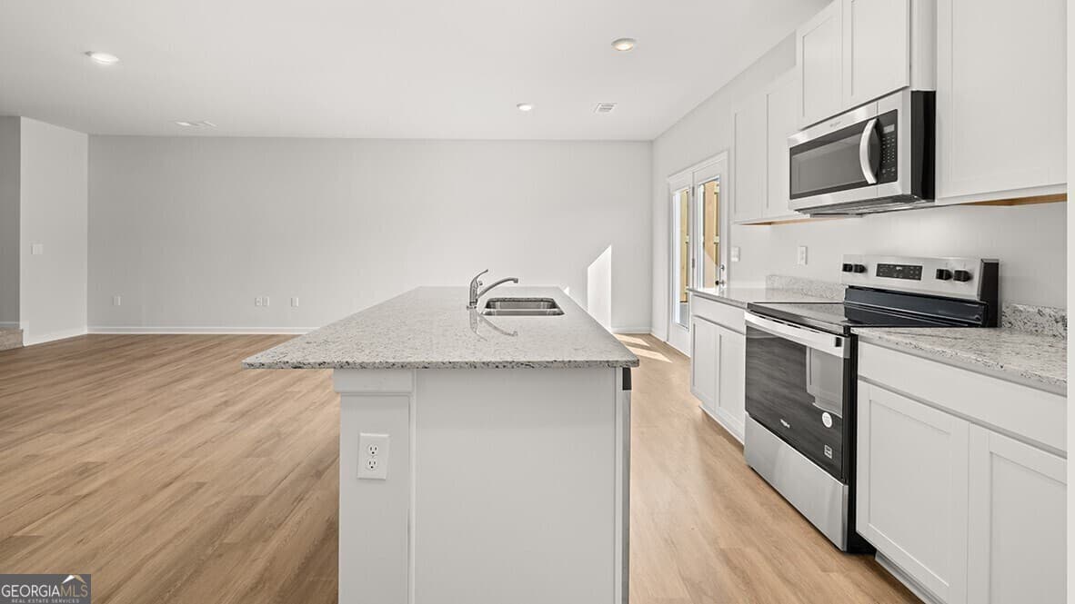 3 bedroom, 2.5 bathroom townhouse for sale at 244 Deerberry Drive, Jasper, GA 30143 — photo 9