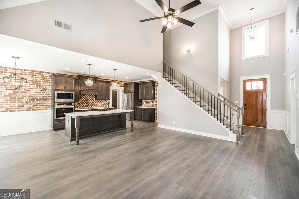 5 bedroom, 3 bathroom, 2,418 sq ft single family residence for sale at 613 Jeffery Thomas Drive, Bonaire, GA 31005 — photo 10