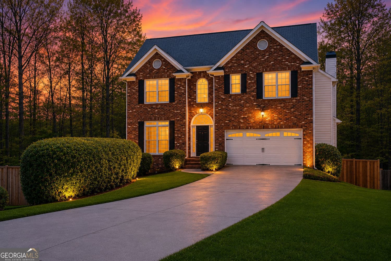 4 bedroom, 2.5 bathroom, 2,596 sq ft single family residence sold at 7025 Hampton Bluff Way, Roswell, GA 30075