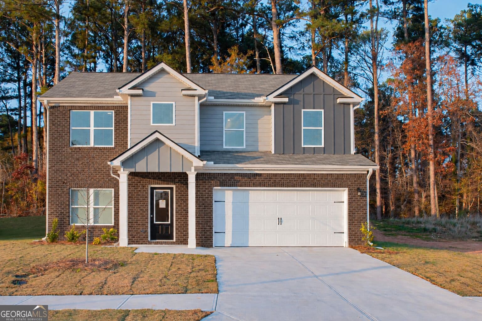 4 bedroom, 3 bathroom, 2,400 sq ft single family residence for sale at 387 Windy Lane, Jonesboro, GA 30238 — photo 1 of 42