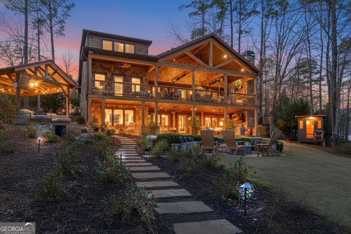 5 bedroom, 6.5 bathroom, 5,851 sq ft single family residence for sale at 125 Rock Island Lane, Eatonton, GA 31024 — photo 7