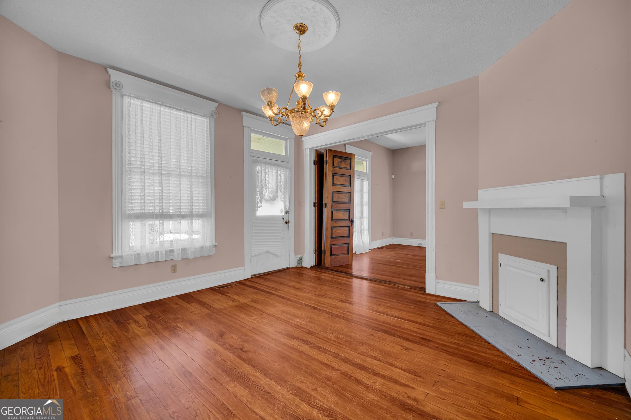 3 bedroom, 2.5 bathroom, 2,204 sq ft single family residence for sale at 170 S Mcintosh Street, Elberton, GA 30635 — photo 9