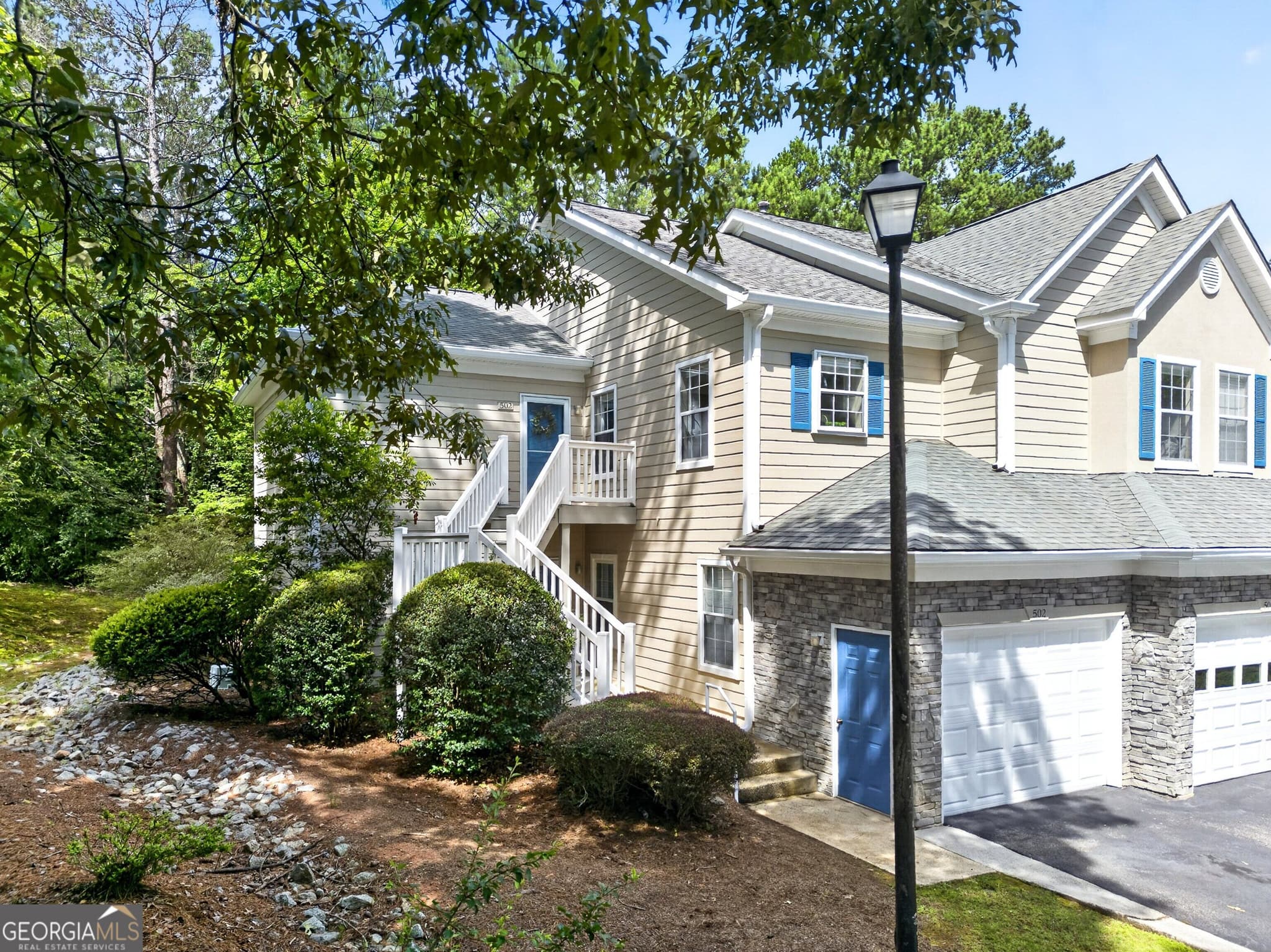 3 bedroom, 2 bathroom, 1,368 sq ft condominium for sale at 502 Peachtree Club Drive, Peachtree City, GA 30269