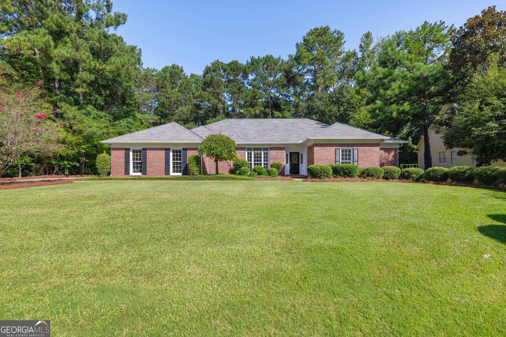 3 bedroom, 3 bathroom, 2,565 sq ft single family residence for sale at 1107 Laurelwood Road, Columbus, GA 31904 — photo 3